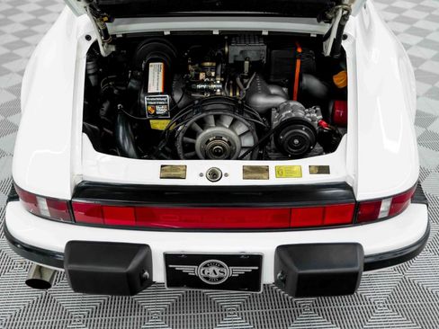 Used 1989 Porsche 911 Carrera RWD image 84
