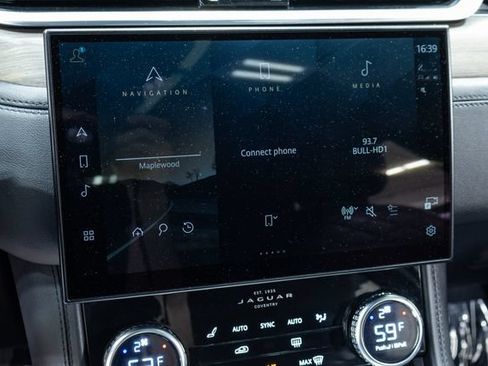 Used 2022 Jaguar F-PACE S AWD/4WD image 17