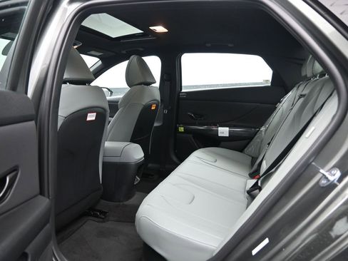 New 2026 Hyundai Elantra Limited w/ Cargo Package FWD image 29