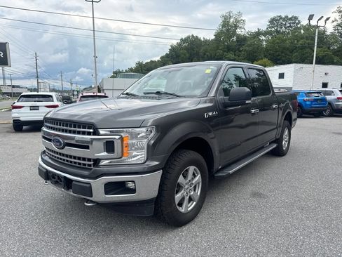 Used 2018 Ford F150 XLT w/ Equipment Group 302A Luxury AWD/4WD image 3