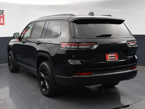 Used 2024 Jeep Grand Cherokee L Altitude image 3