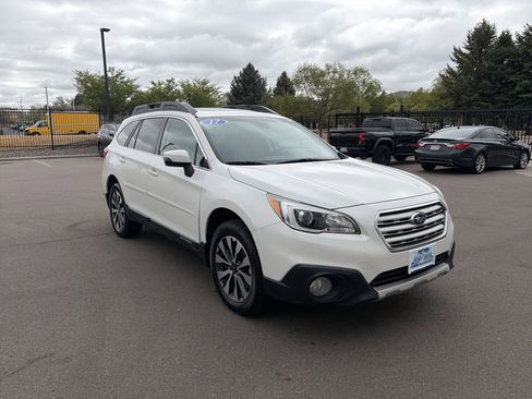 Used 2017 Subaru Outback 2.5i Limited AWD/4WD image 3