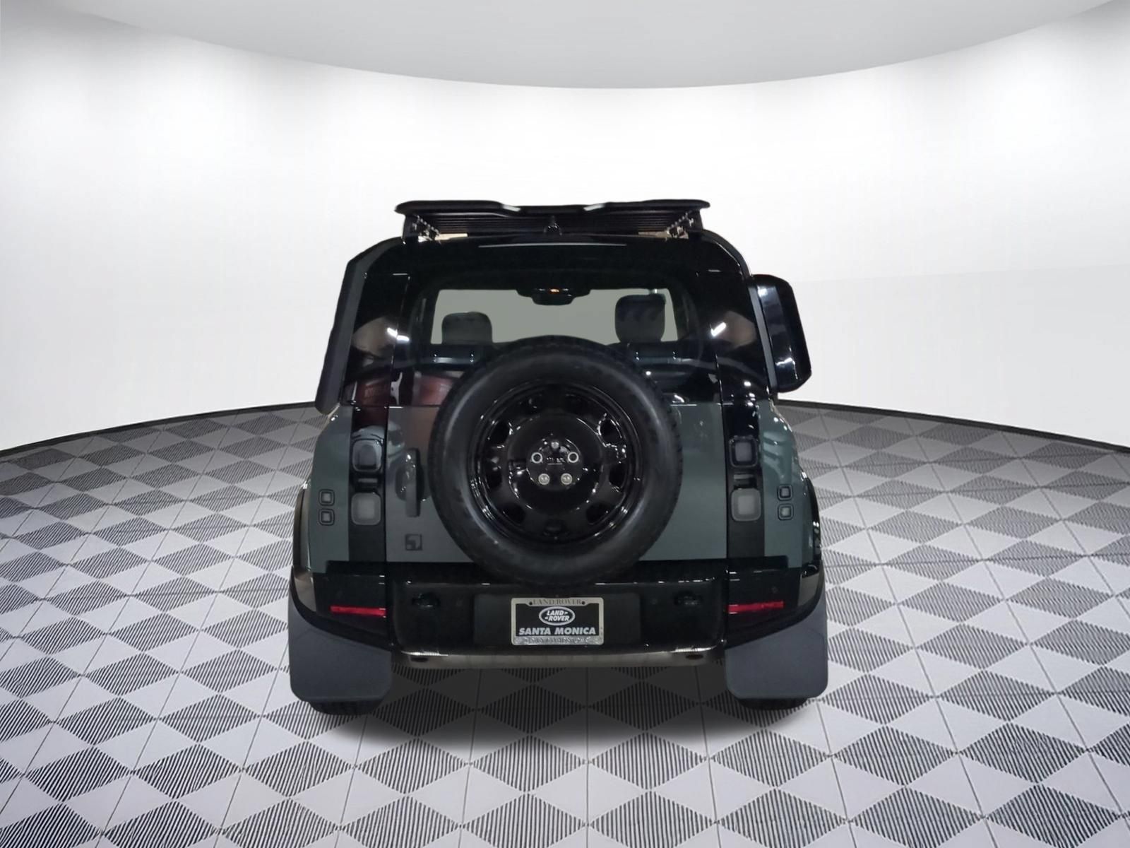 New 2026 Land Rover Defender 110 Trophy Edition AWD/4WD image 4
