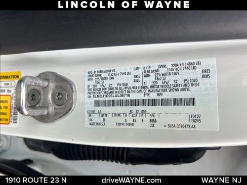 Used 2020 Lincoln Corsair AWD w/ Equipment Group 101A image 24