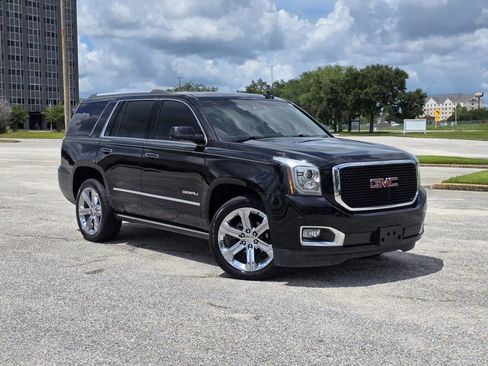 Used 2017 GMC Yukon Denali w/ Open Road Package AWD/4WD image 1
