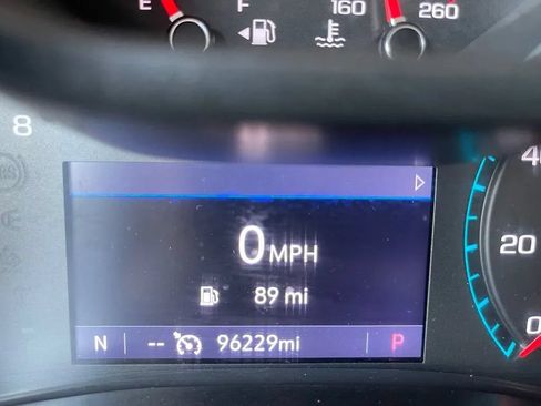Used 2020 GMC Canyon SLE w/ Elevation Edition AWD/4WD image 24