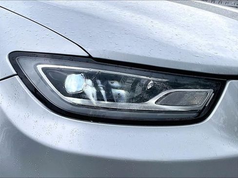 Used 2023 Chrysler Pacifica Touring-L FWD image 32