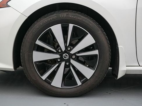 Used 2021 Nissan Altima 2.5 SL FWD image 10