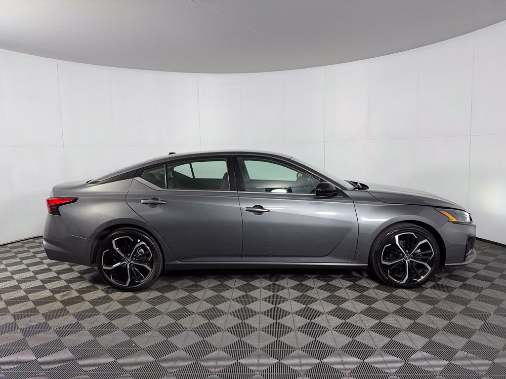 Used 2026 Nissan Altima 2.5 SR FWD image 6