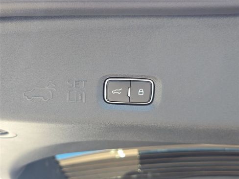 New 2026 Lincoln Navigator Black Label AWD/4WD image 11