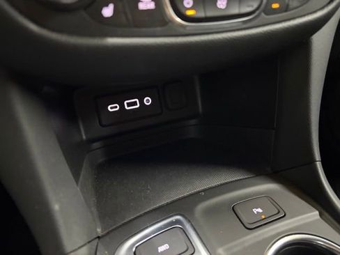 Used 2022 Chevrolet Equinox LT image 65