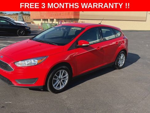 Used 2017 Ford Focus SE FWD image 4