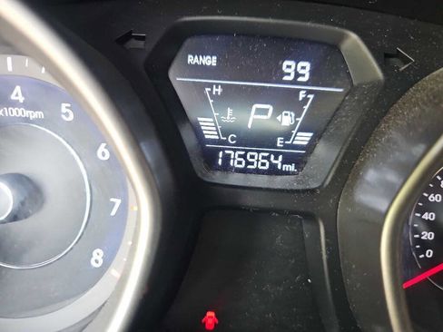 Used 2015 Hyundai Elantra SE w/ Option Group 02 FWD image 15