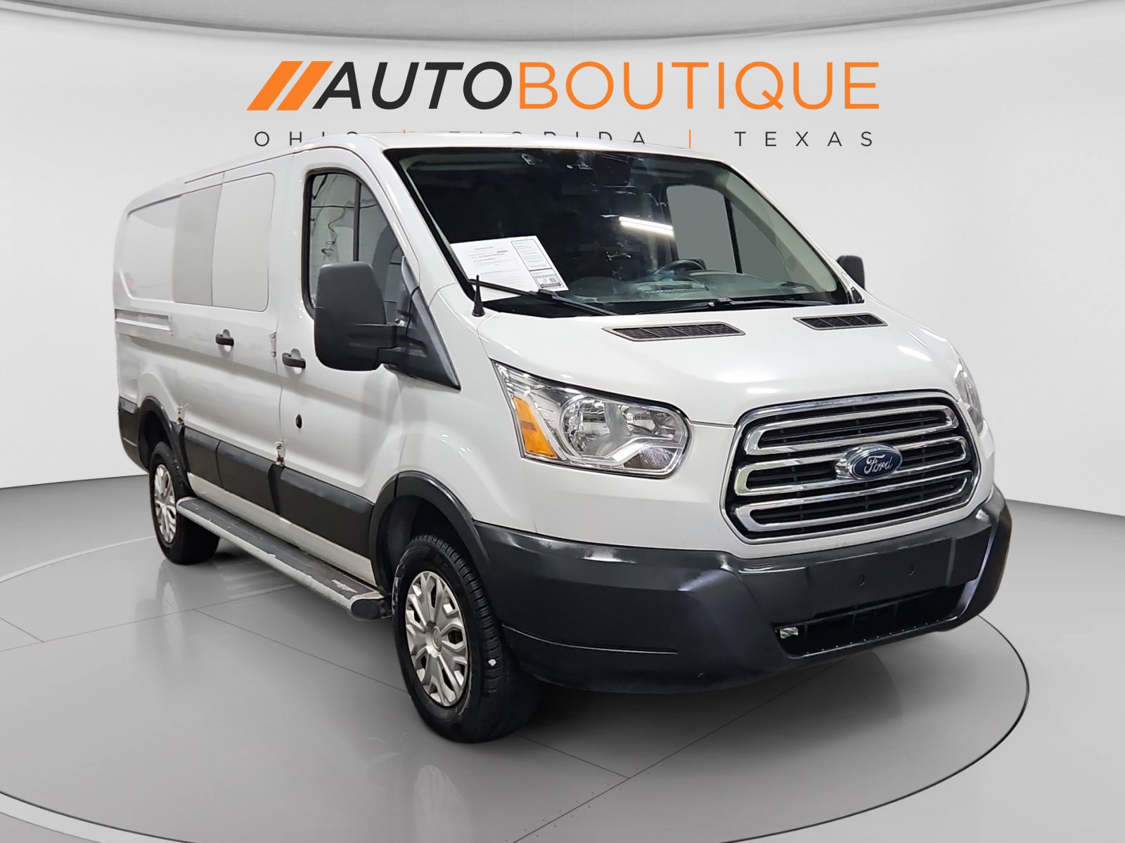 Used 2018 Ford Transit 250 130 Low Roof w/ Exterior Upgrade Package RWD image 7