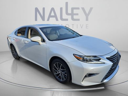 Used 2016 Lexus ES 350 w/ Luxury Package w/Wood Trim FWD image 7
