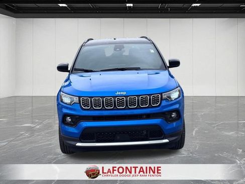 Used 2025 Jeep Compass Limited image 8