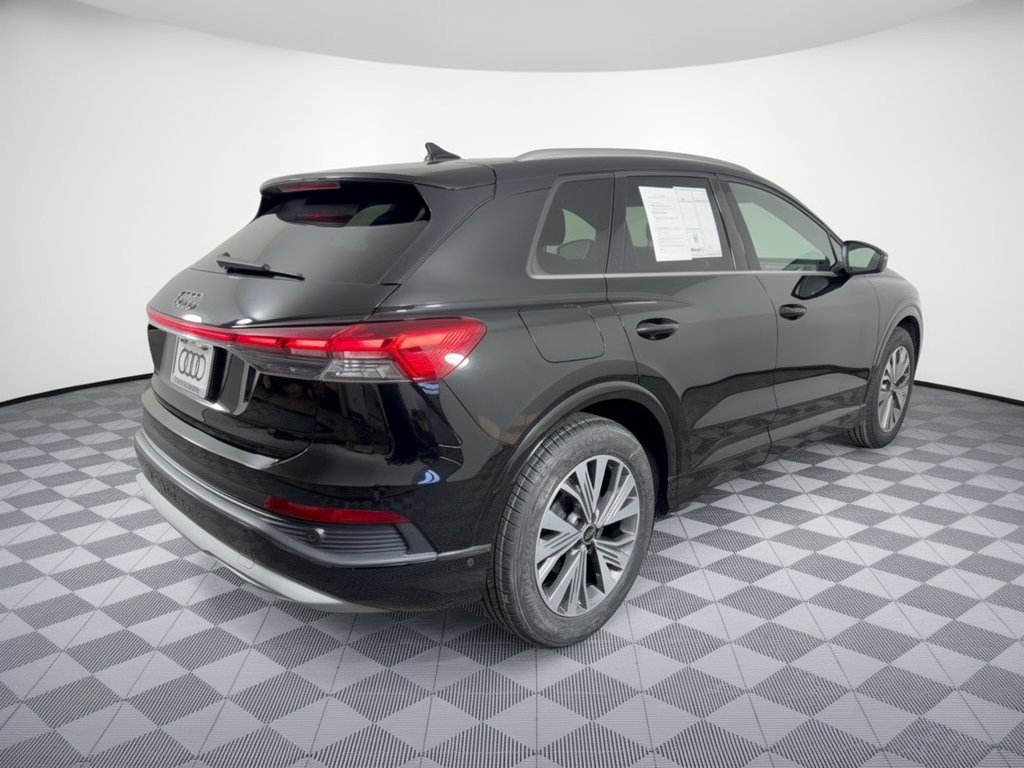Used 2023 Audi Q4 e-tron Premium Plus w/ Premium Plus RWD image 9