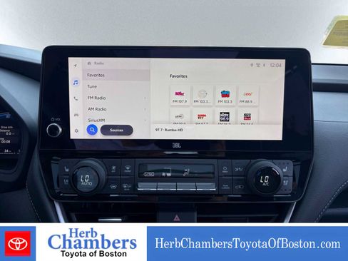 Used 2025 Toyota Grand Highlander AWD image 15