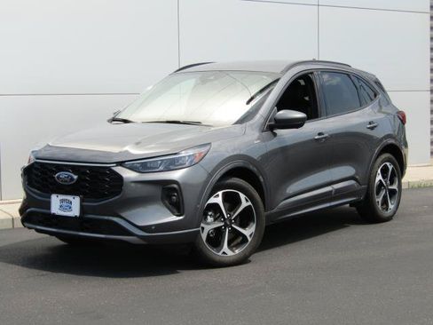 Used 2024 Ford Escape ST-Line Elite w/ Premium Technology Package AWD/4WD image 29