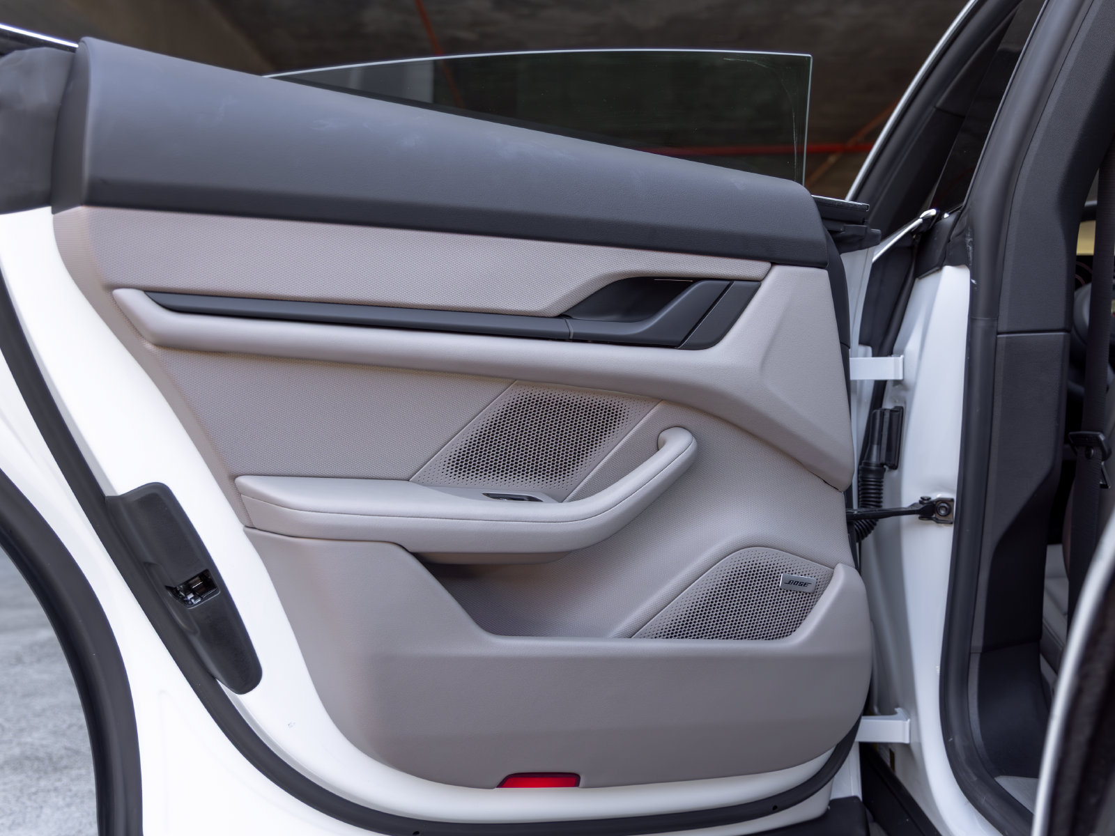 Certified 2022 Porsche Taycan 4S AWD/4WD image 38