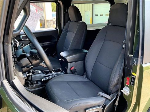 Used 2022 Jeep Wrangler Sport AWD/4WD image 21