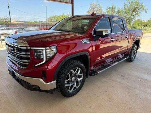 Used 2023 GMC Sierra 1500 SLT AWD/4WD image 3