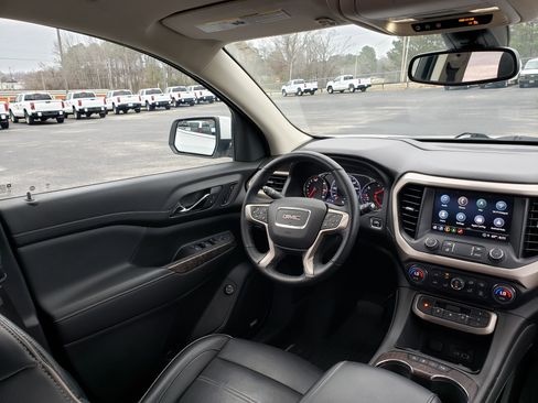 Used 2023 GMC Acadia Denali image 38