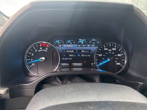 Used 2017 Ford F250 Lariat w/ Chrome Package image 15