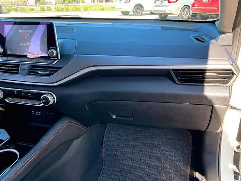 Used 2023 Nissan Altima 2.5 SR image 19