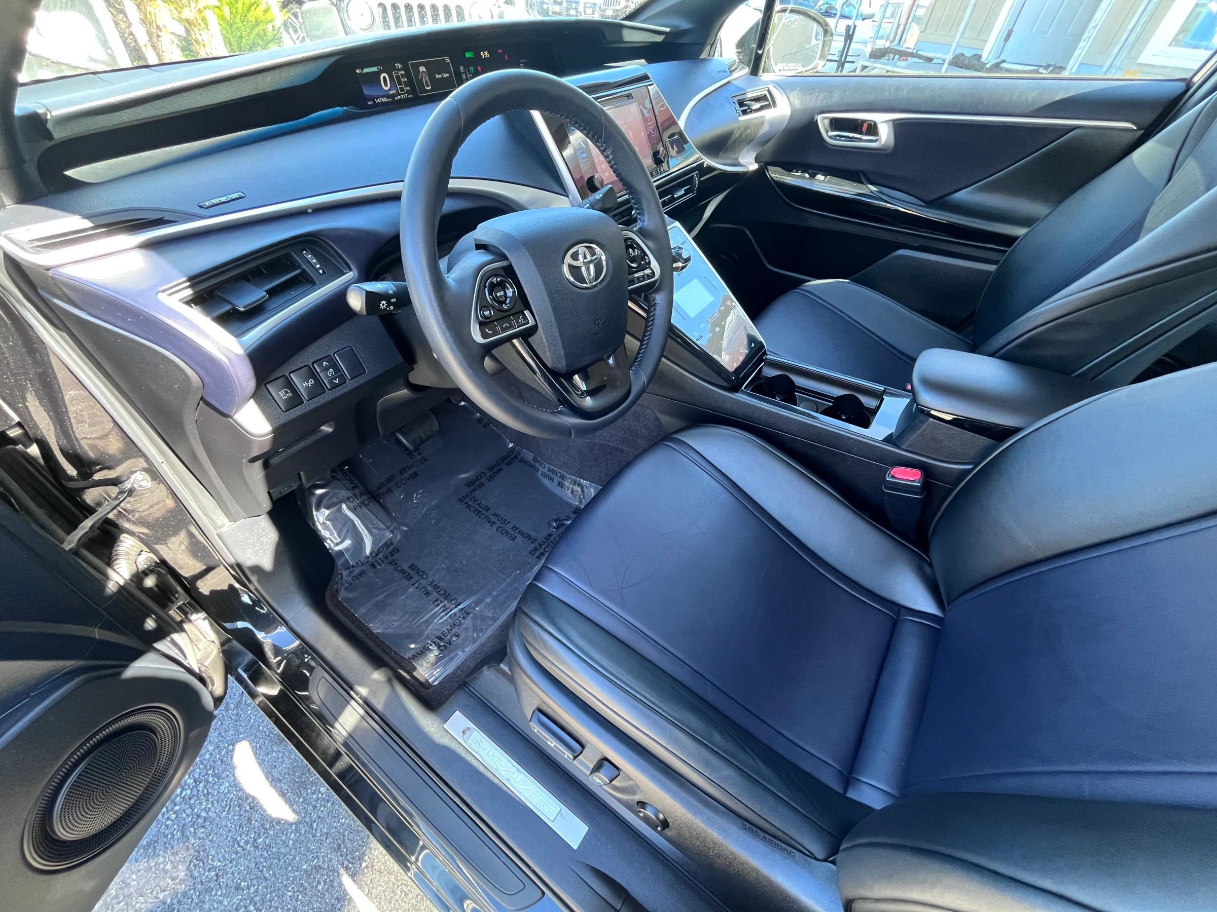 Used 2016 Toyota Mirai FWD image 9