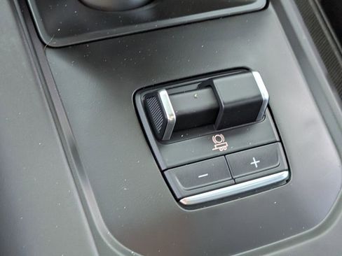 Used 2024 GMC Sierra 1500 AT4X image 31