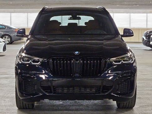 Used 2022 BMW X5 sDrive40i w/ M Sport Package RWD image 2