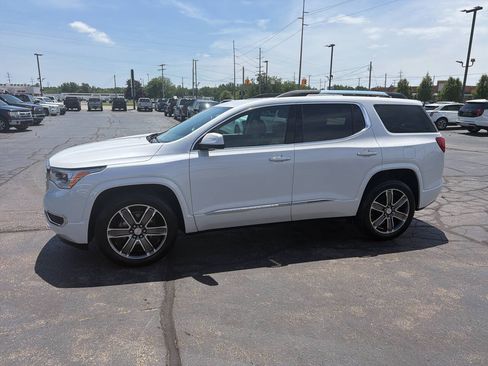 Used 2018 GMC Acadia Denali w/ Technology Package AWD/4WD image 6