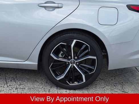 Used 2025 Nissan Altima 2.5 SR FWD image 34