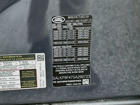 Used 2025 Land Rover Range Rover SE AWD/4WD image 33