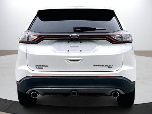 Used 2018 Ford Edge Titanium w/ Equipment Group 301A image 8