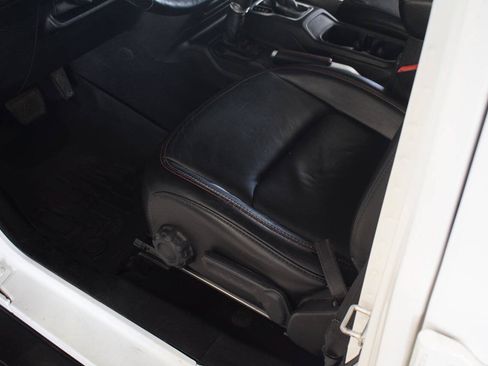 Used 2018 Jeep Wrangler Unlimited Rubicon AWD/4WD image 14