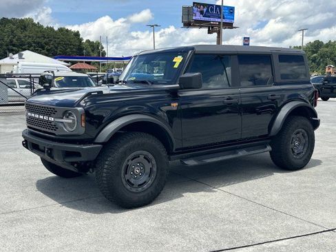 Used 2024 Ford Bronco Badlands AWD/4WD image 3