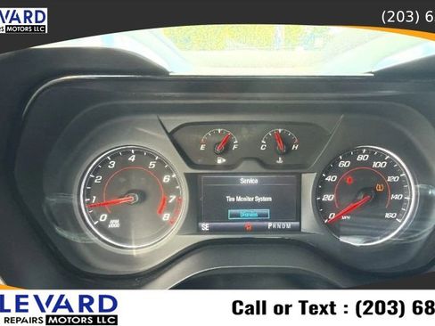 Used 2017 Chevrolet Camaro LT RWD image 16