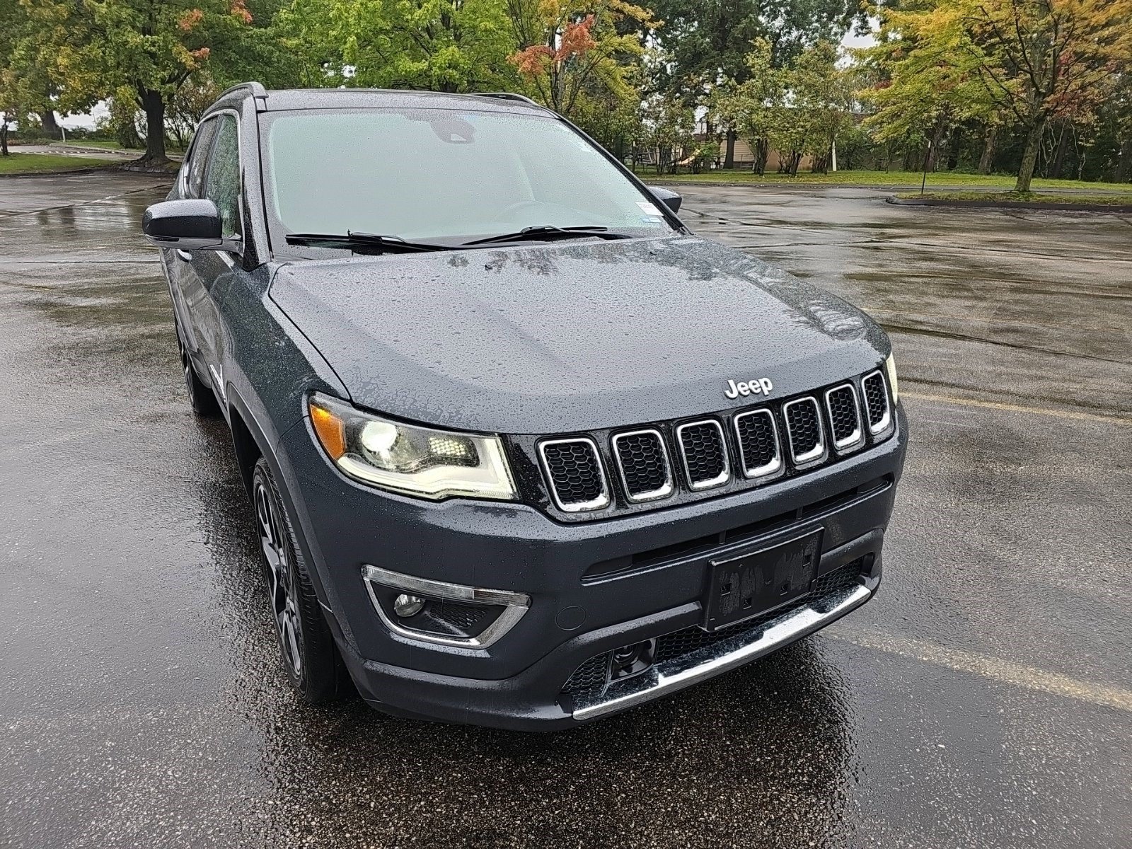 Used 2018 Jeep Compass Limited AWD/4WD image 8