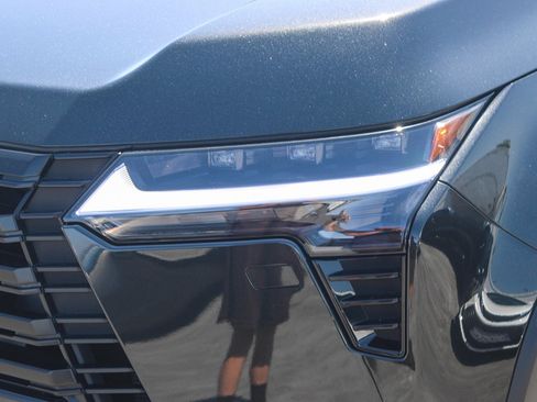 Used 2026 Lexus GX 550 AWD/4WD image 5