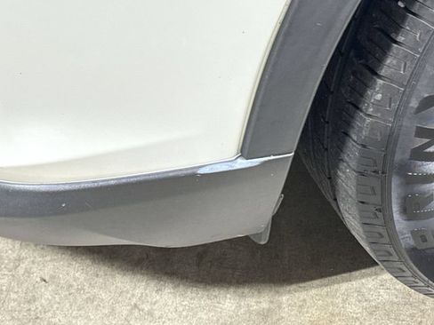 Used 2017 Nissan Rogue SV FWD image 43
