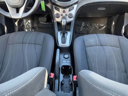 Used 2016 Chevrolet Sonic LT w/ Wheels and Fog Lamp Package FWD image 12