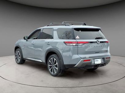 New 2026 Nissan Pathfinder Platinum w/ Cargo Package