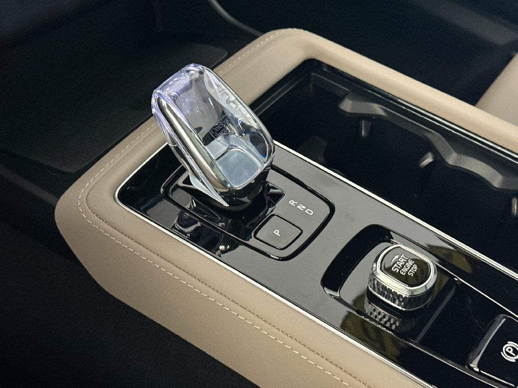 New 2026 Volvo XC90 T8 Plus AWD/4WD image 22