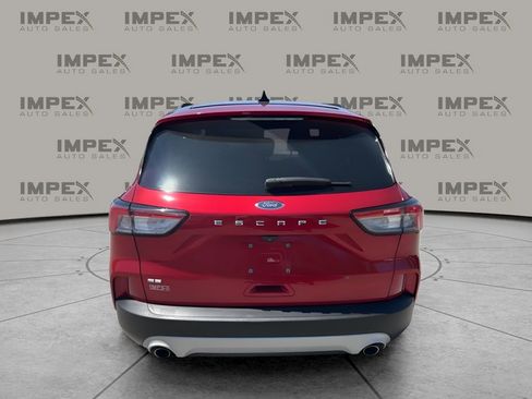 Used 2021 Ford Escape SE w/ Convenience Package image 4