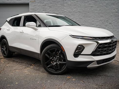 Used 2023 Chevrolet Blazer LT image 8