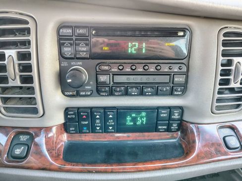 Used 1999 Buick Park Avenue Ultra w/ Gran Touring Pkg FWD image 18