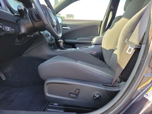 Used 2019 Dodge Charger GT RWD image 16
