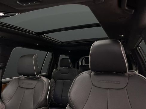 Used 2025 Jeep Grand Cherokee L Summit image 7